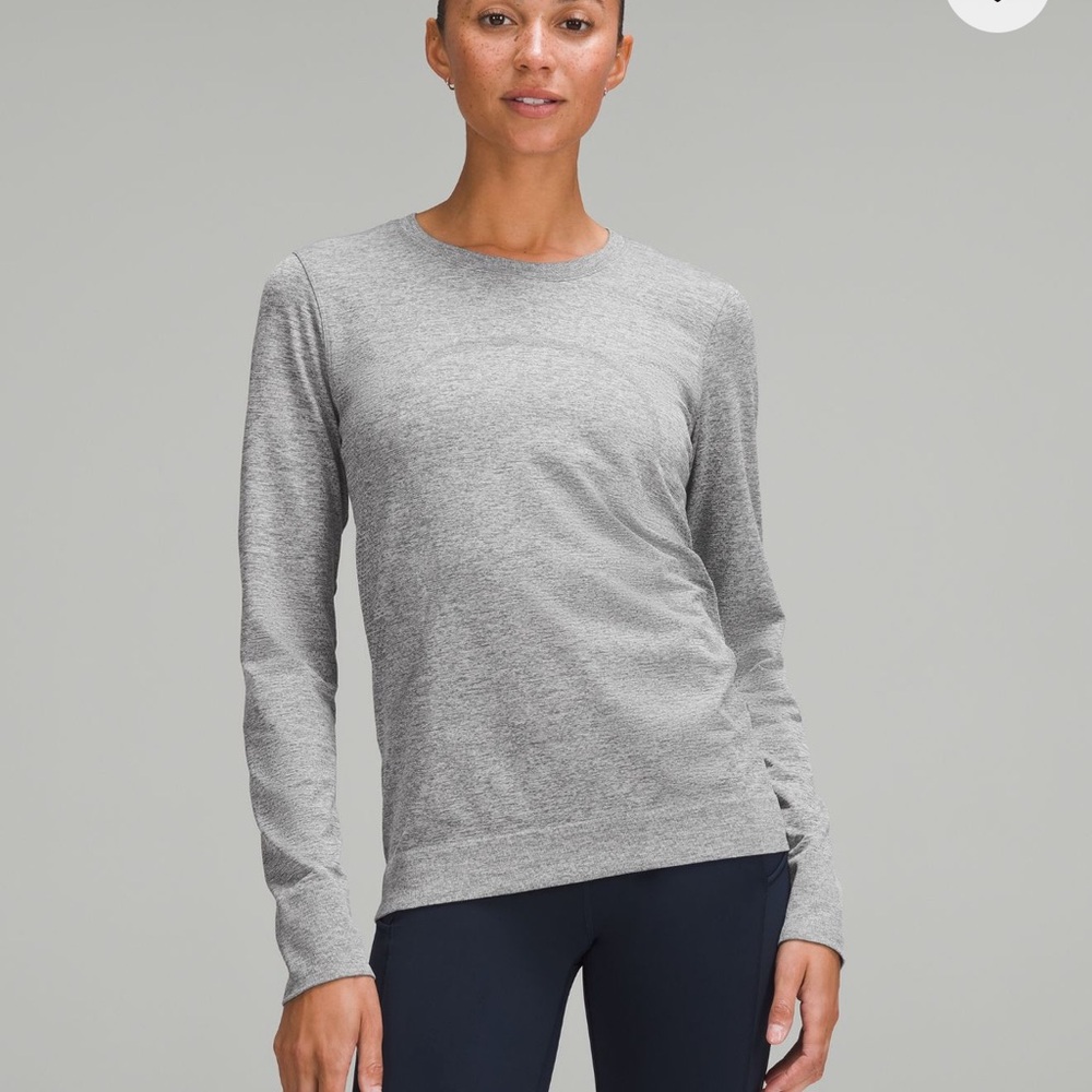 Lululemon Slate/White Swiftly Relaxed Long-Sleeve Shirt *Hip Length